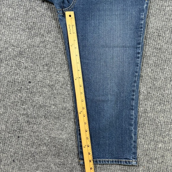 Calvin Klein Jeans Womens Capri Size 10 Blue Denim Cotton Stretch Mid Rise - Picture 7 of 9